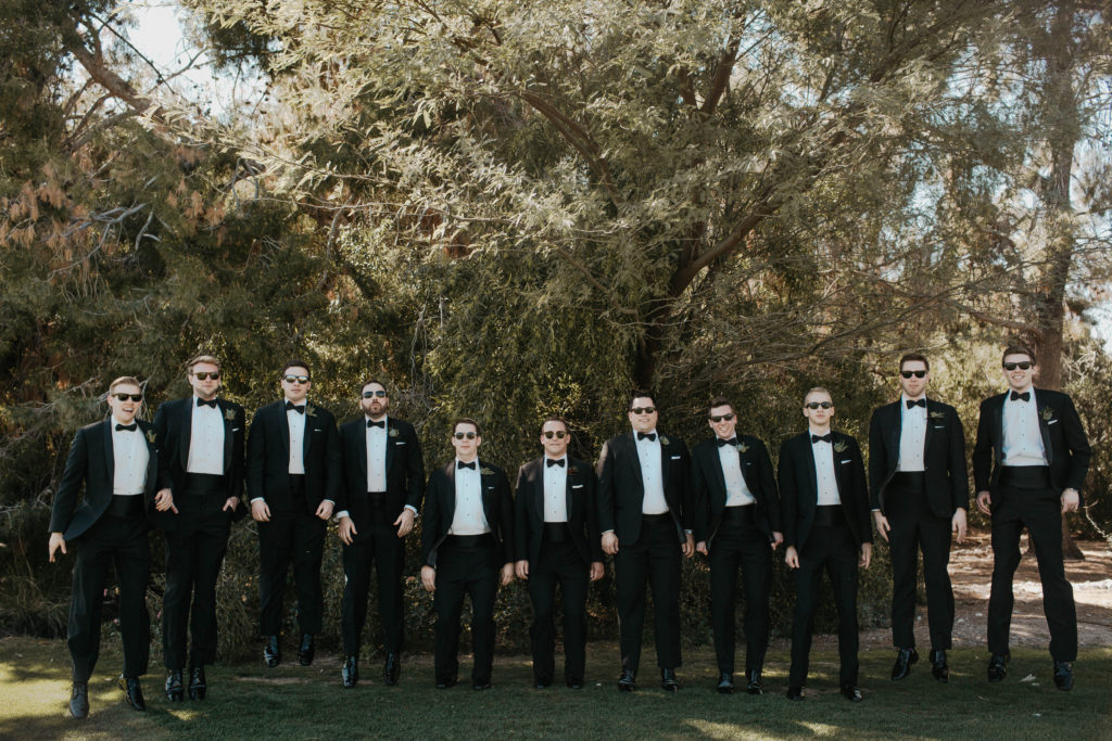 Modern Classic Paradise Valley Country Club Wedding in Arizona by Kadi Tobin Photography