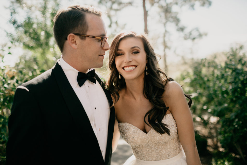 Modern Classic Paradise Valley Country Club Wedding in Arizona by Kadi Tobin Photography