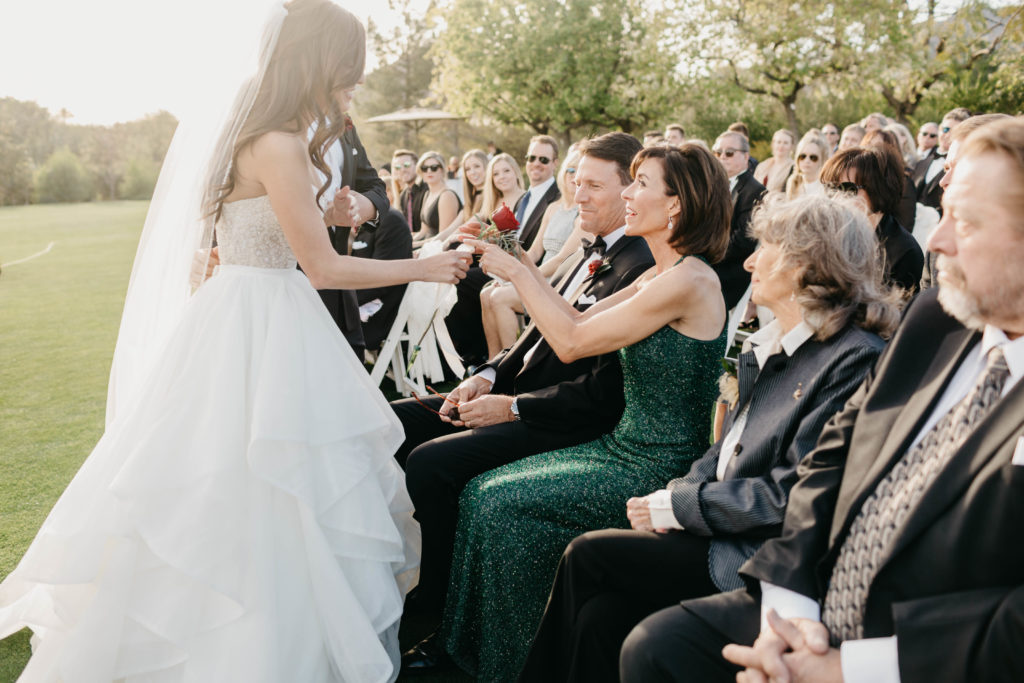 Modern Classic Paradise Valley Country Club Wedding in Arizona by Kadi Tobin Photography