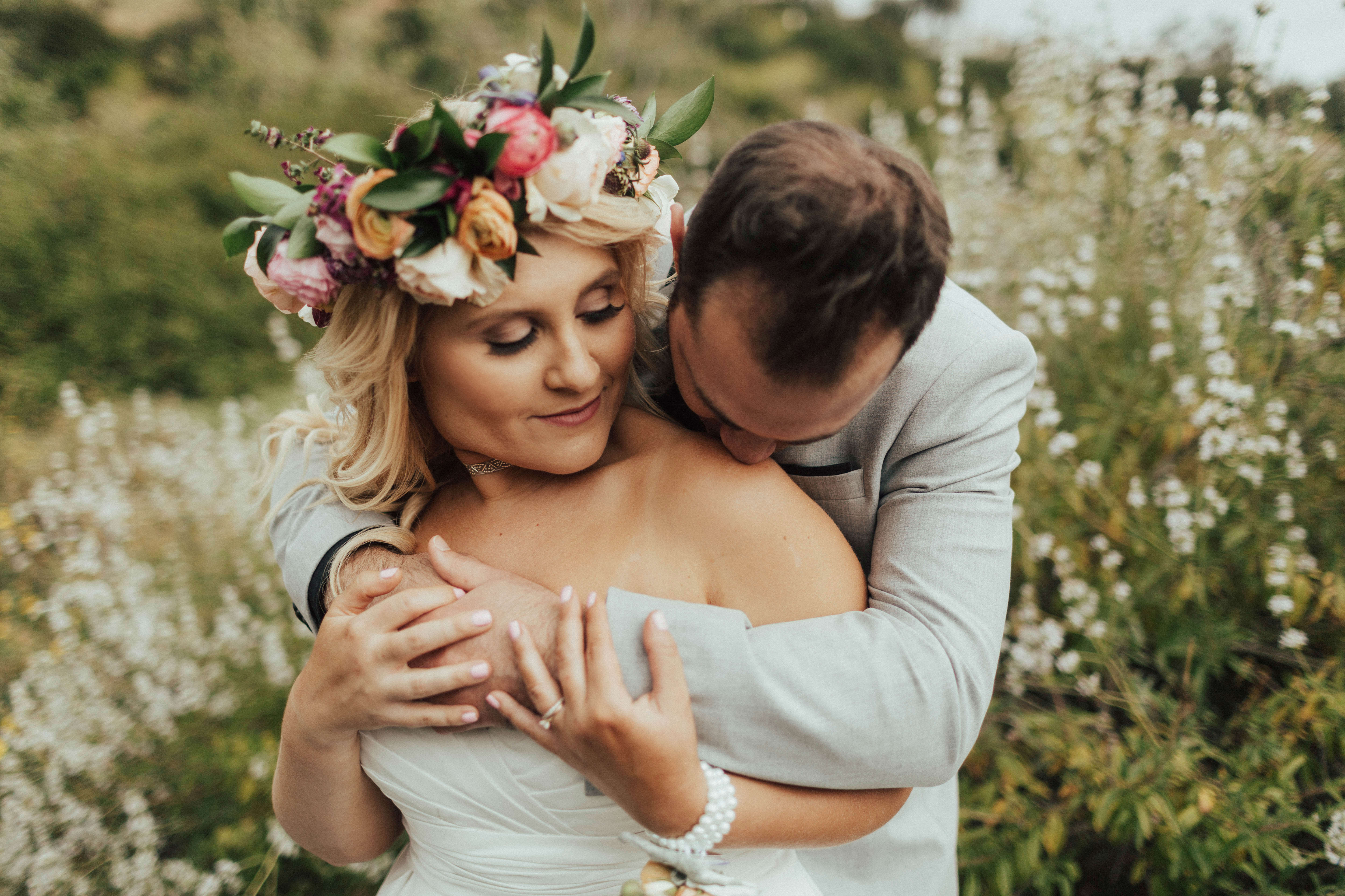 A colorful greenhouse wedding at the five crowns in Corona Del Mar and Crystal cove, California