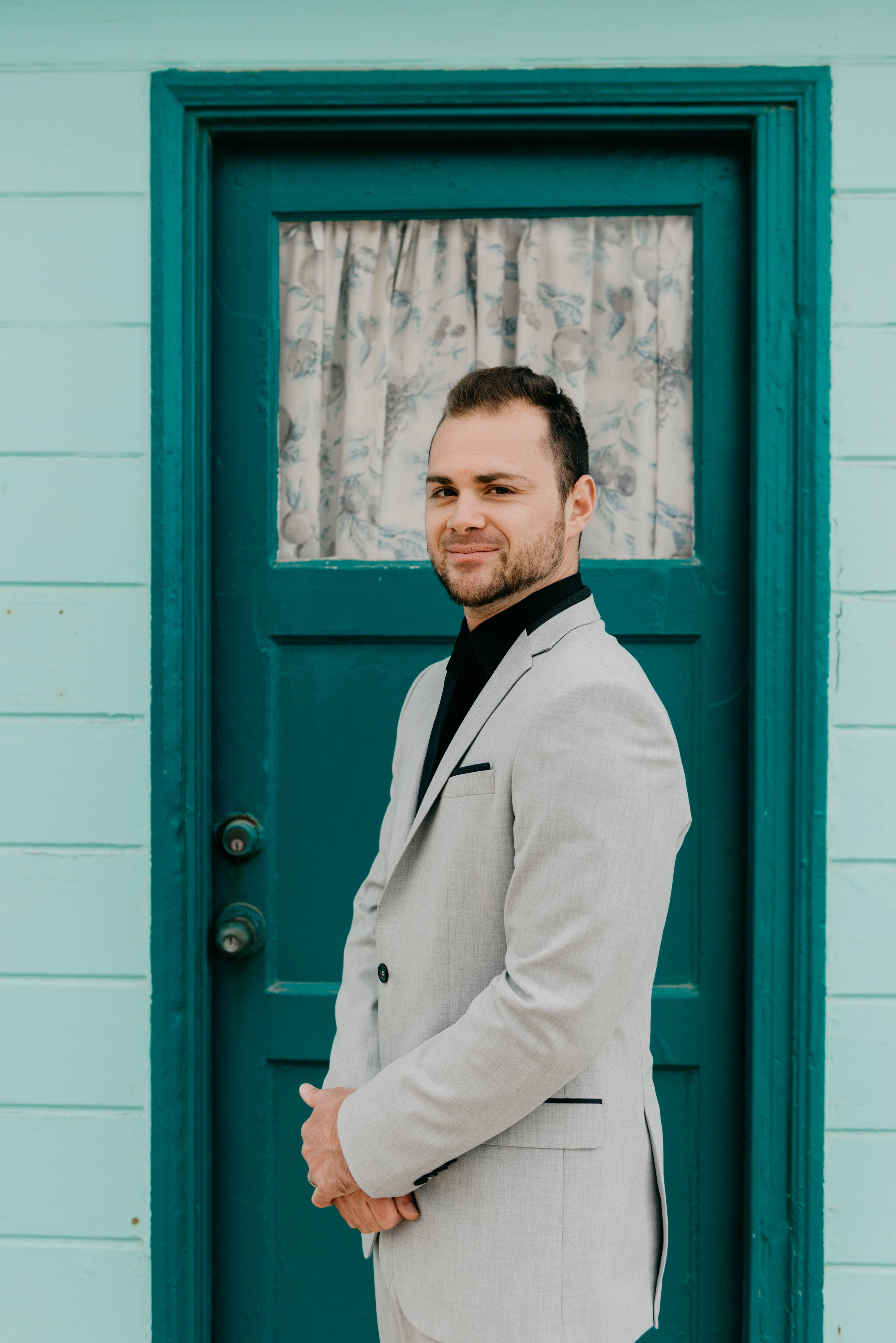 A colorful greenhouse wedding at the five crowns in Corona Del Mar and Crystal cove, California