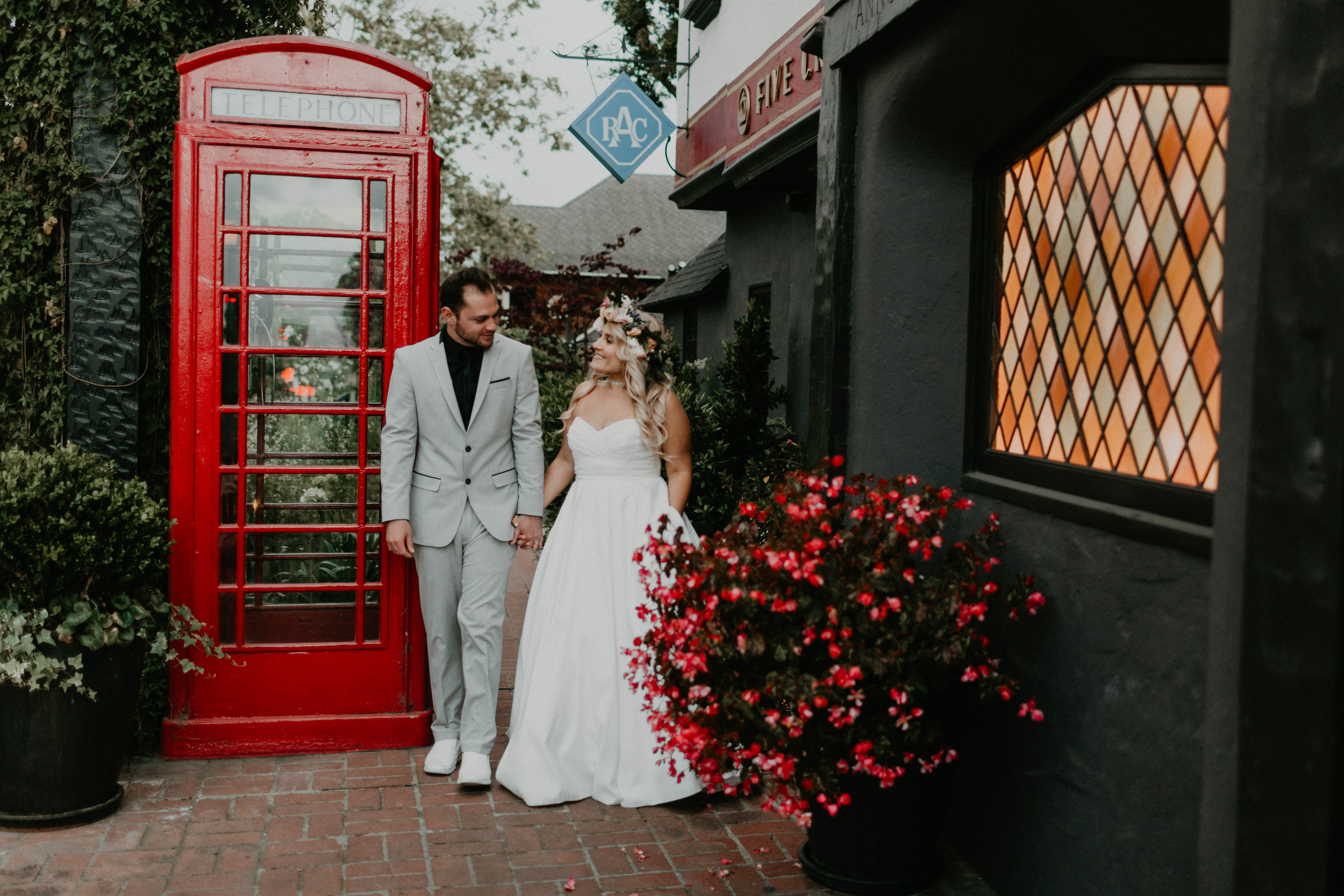 A colorful greenhouse wedding at the five crowns in Corona Del Mar and Crystal cove, California