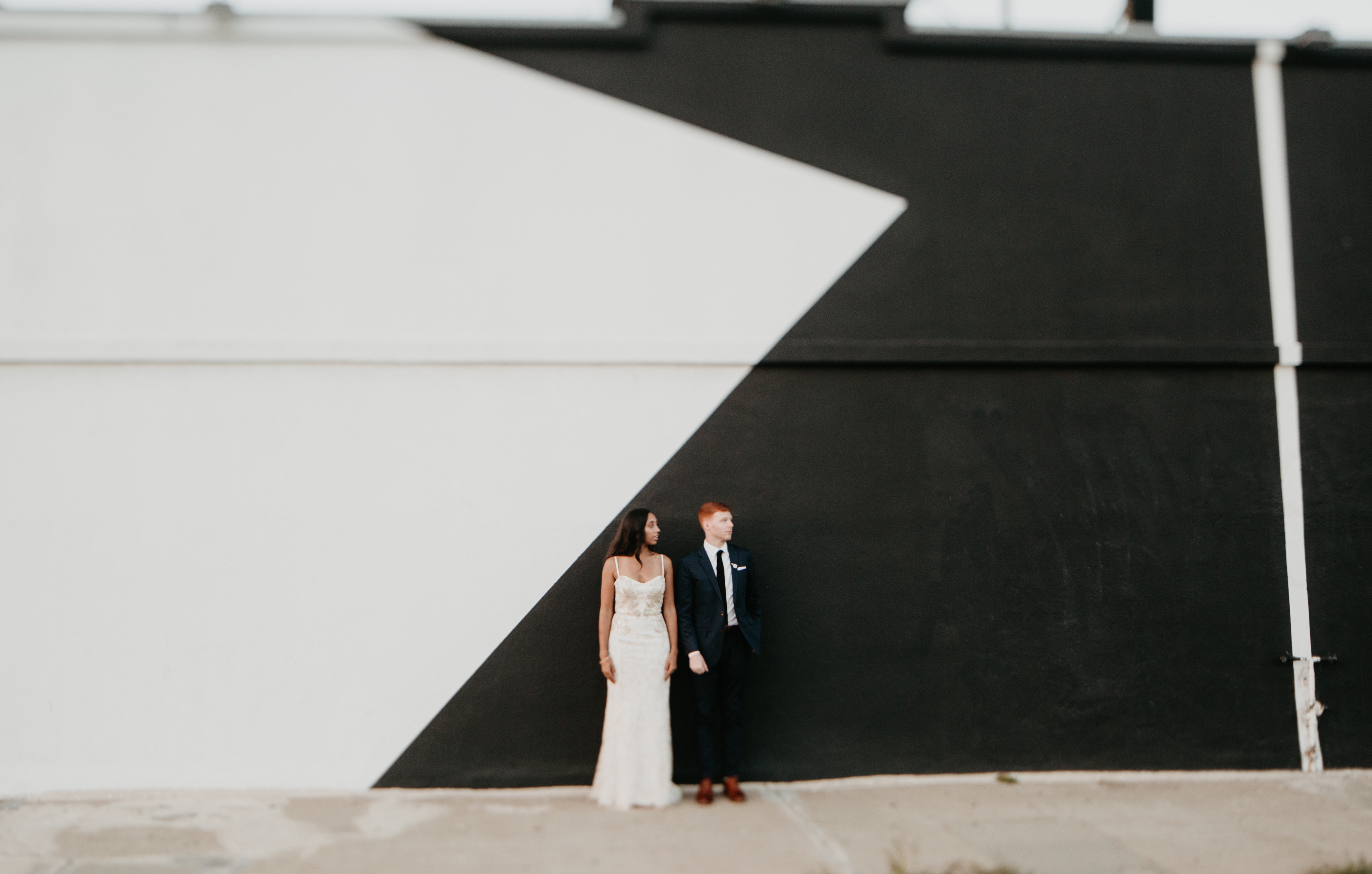A modern romantic and edgy wedding at the smog shoppe by Los Angeles Wedding Photographer Kadi Tobin