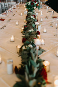 Modern Classic Paradise Valley Country Club Wedding in Arizona by Kadi Tobin Photography