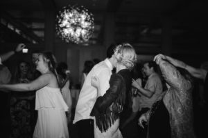 An Elegant and Classy Palm Springs Wedding at le Parker Meridian by a California Wedding Photographer Kadi Tobin