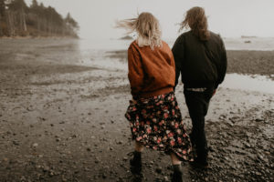 A rainy ruby beach engagement session in Olympic National Park, Washington by Kadi Tobin Photography