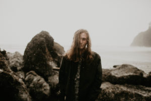 A rainy ruby beach engagement session in Olympic National Park, Washington by Kadi Tobin Photography