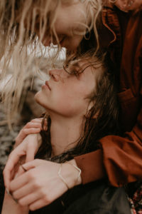 A rainy ruby beach engagement session in Olympic National Park, Washington by Kadi Tobin Photography