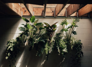 A modern romantic and edgy wedding at the smog shoppe by Los Angeles Wedding Photographer Kadi Tobin