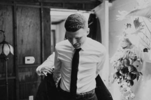 A modern romantic and edgy wedding at the smog shoppe by Los Angeles Wedding Photographer Kadi Tobin