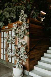A modern romantic and edgy wedding at the smog shoppe by Los Angeles Wedding Photographer Kadi Tobin