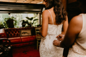 A modern romantic and edgy wedding at the smog shoppe by Los Angeles Wedding Photographer Kadi Tobin