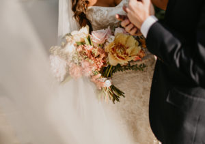 A modern romantic and edgy wedding at the smog shoppe by Los Angeles Wedding Photographer Kadi Tobin