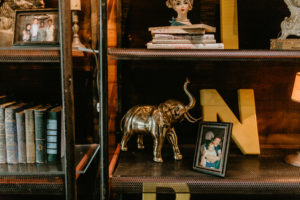 A modern romantic and edgy wedding at the smog shoppe by Los Angeles Wedding Photographer Kadi Tobin