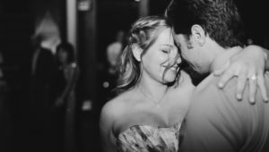 A modern romantic and edgy wedding at the smog shoppe by Los Angeles Wedding Photographer Kadi Tobin