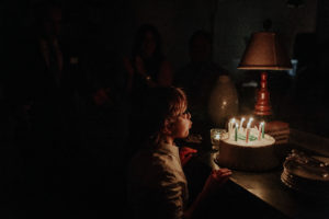 A modern romantic and edgy wedding at the smog shoppe by Los Angeles Wedding Photographer Kadi Tobin